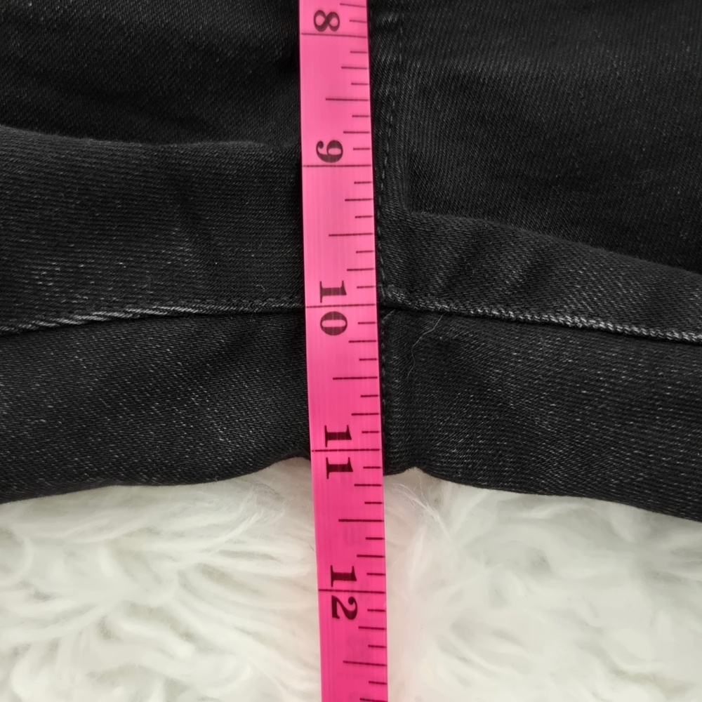 Everlane High Rise Black Ankle Jeans. Size 31. Good preowned condition. - Picture 7 of 10